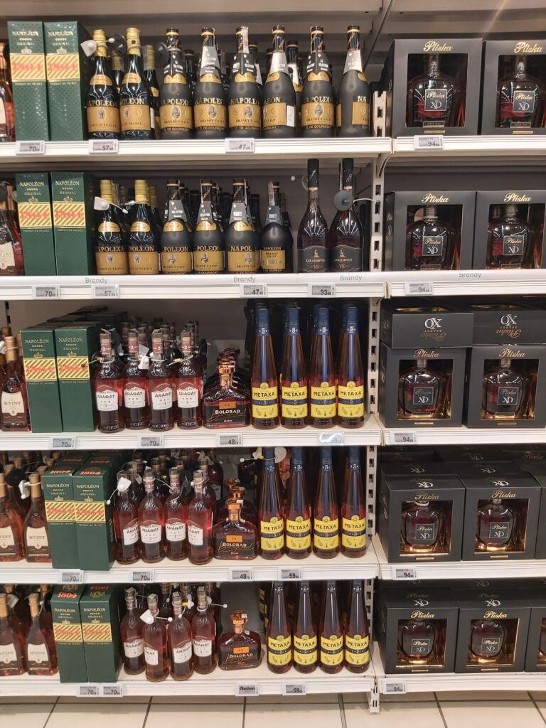 Sztuka układania produktów na półkach: Jak zwiększyć sprzedaż dzięki odpowiedniej ekspozycji